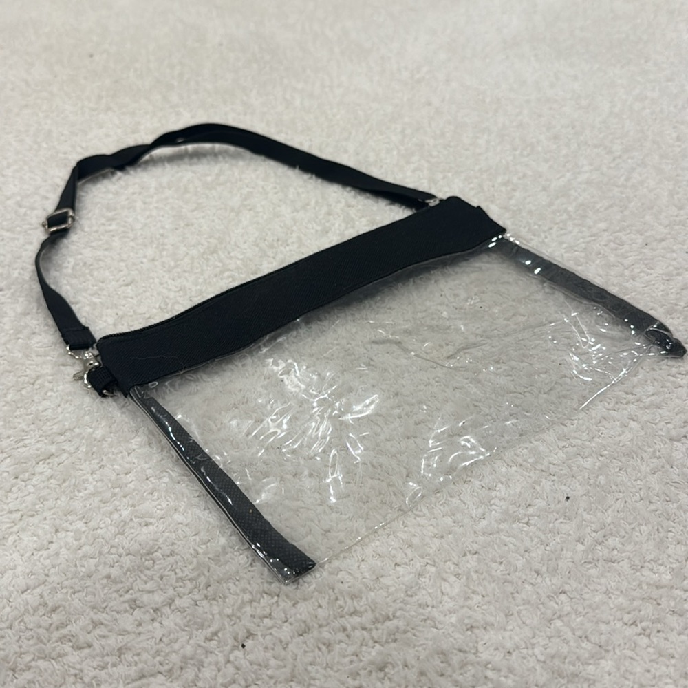 Clear/Translucent Purse - Picture 2 of 7